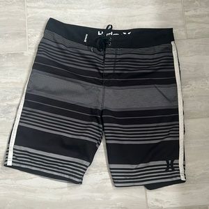 Men’s Hurley board shorts swim suit size 36